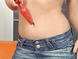 Young Cock Swallower Gets Him Hard For Her Cunt